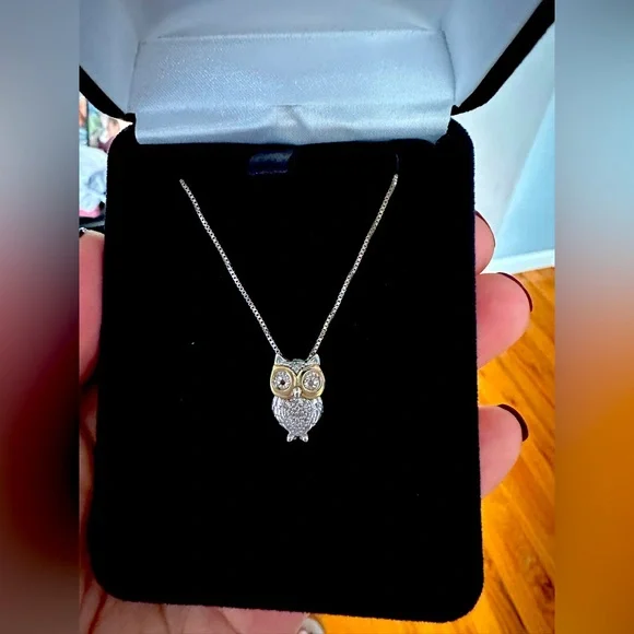 BRAND NEW KAY NECKLACE - Picture 1 of 4